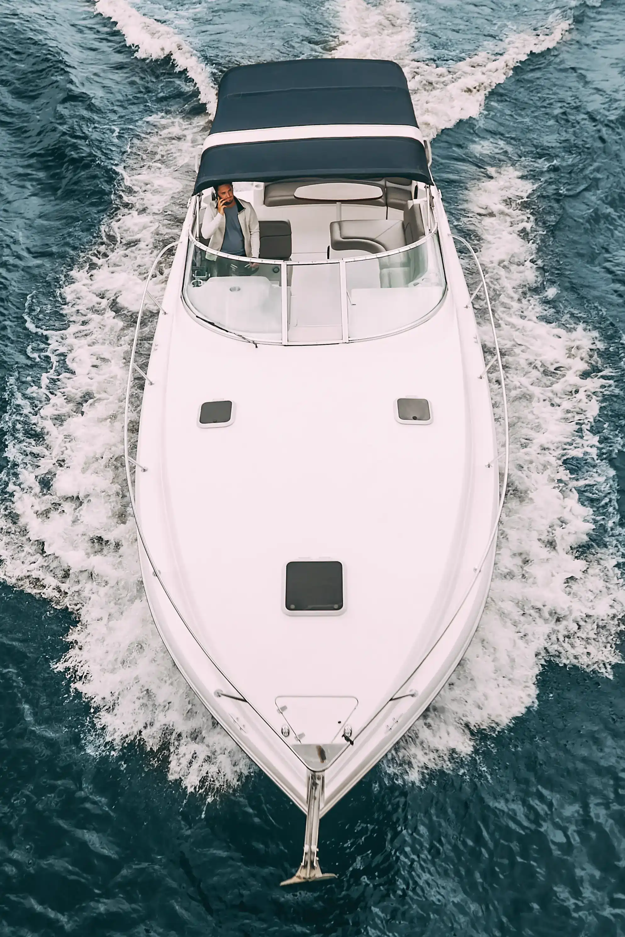 Катер Rinker 310 image- 5